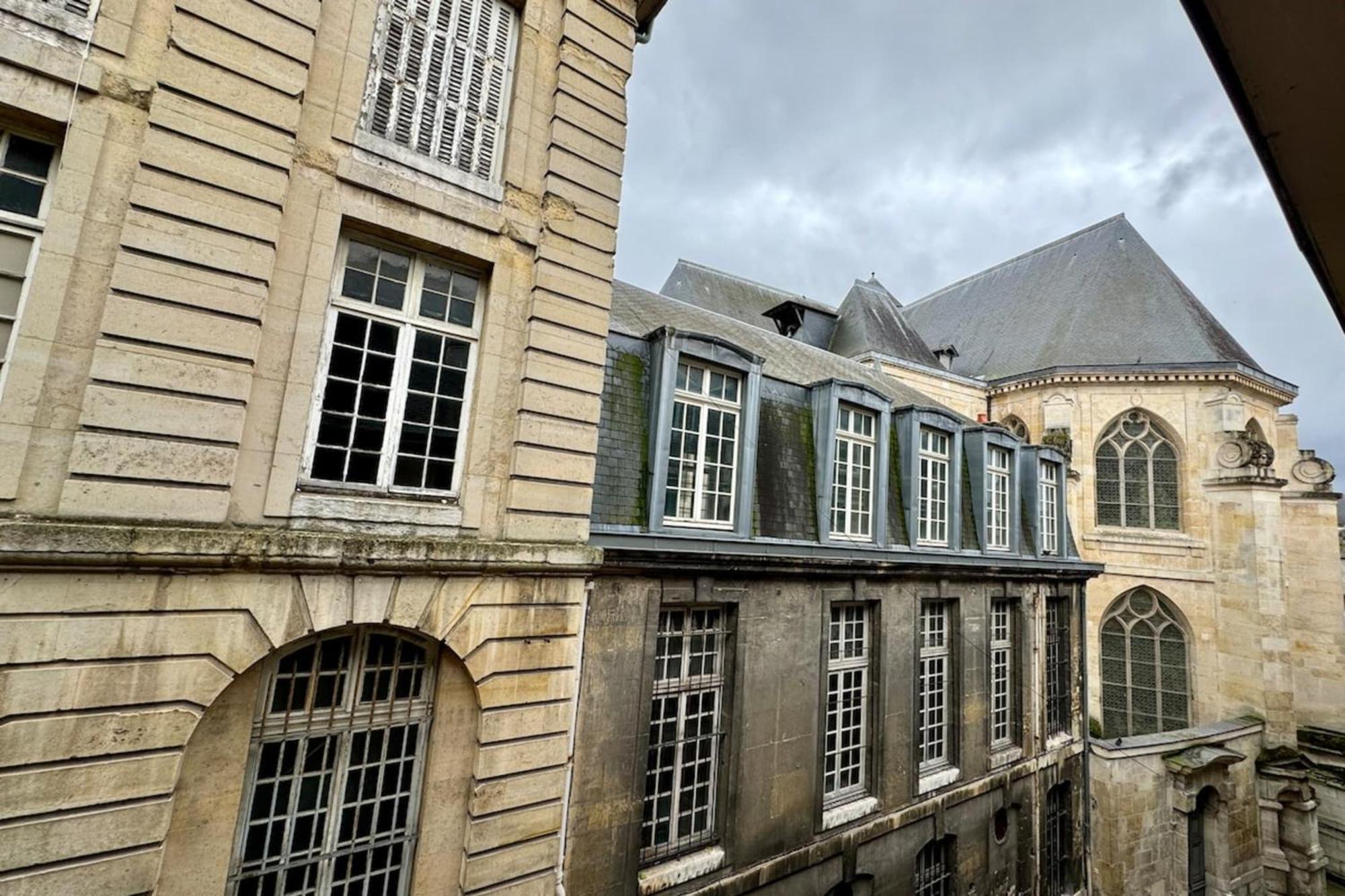 Gerard, Appartement Central Avec Parking Prive Rouen Extérieur photo